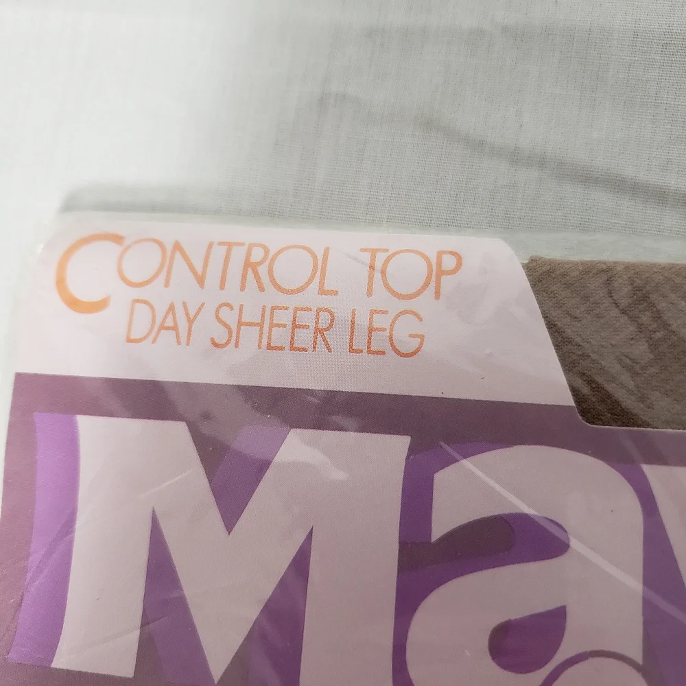 80s Mayer Sheer Tan Pantyhose Size Medium Plus Control Top